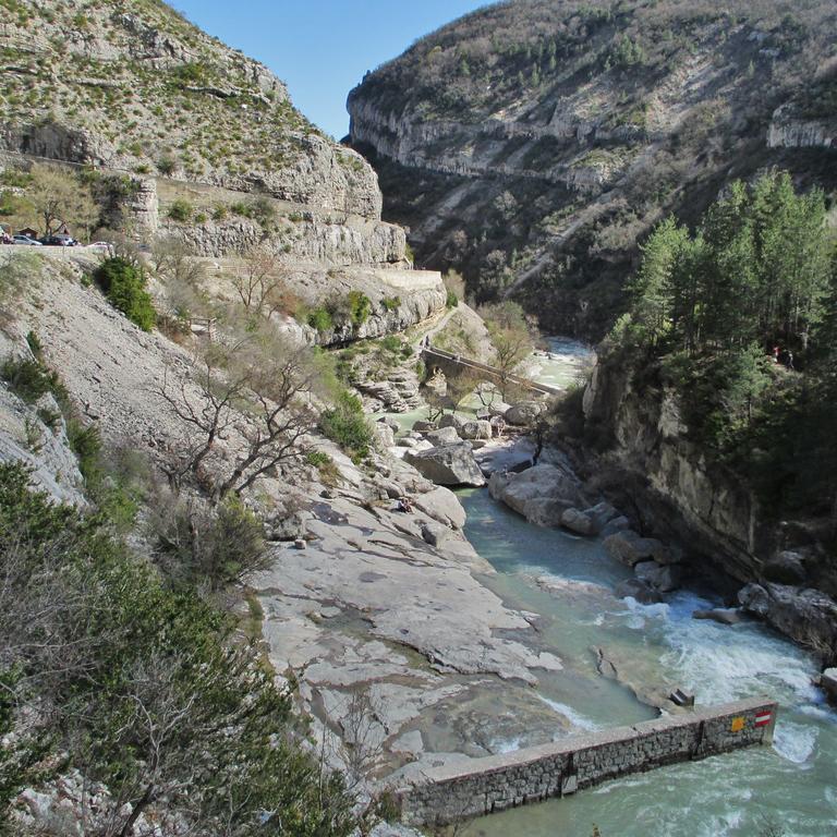 Appartement Entre Sisteron Et Gorges De La Meouge " Les Hauts De Toscane " Ribiers Exteriér fotografie